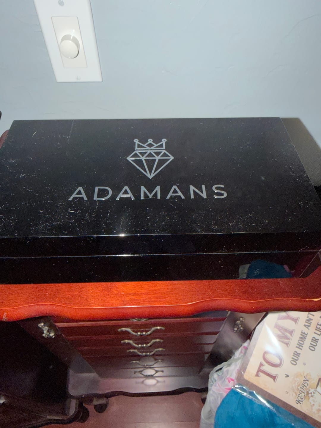 Customer photo review of Premium Adamans Box