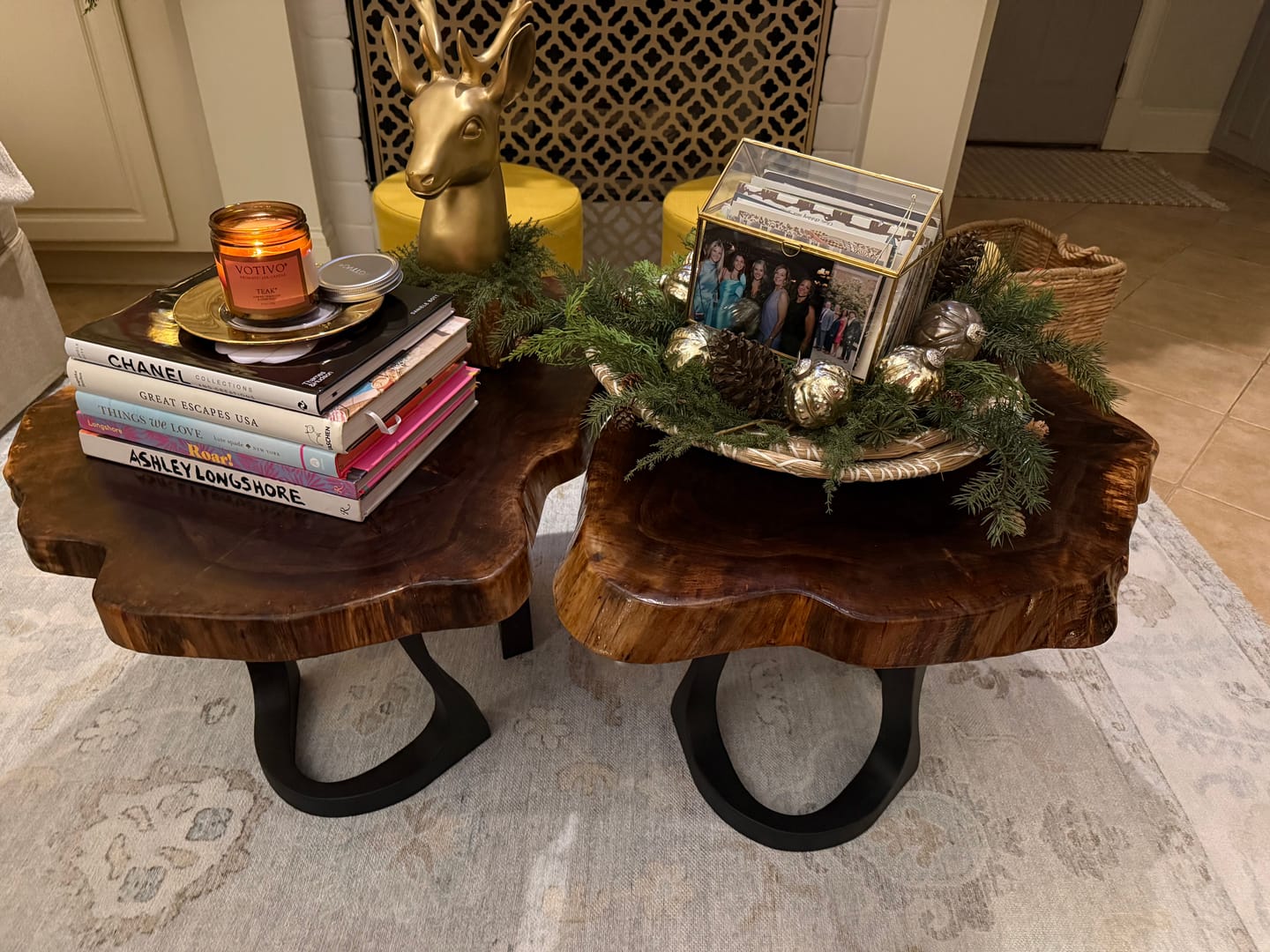 Customer photo review of Bench Legs 117/130 Uzar 16" H for Live Edge Table Top, DIY Projects