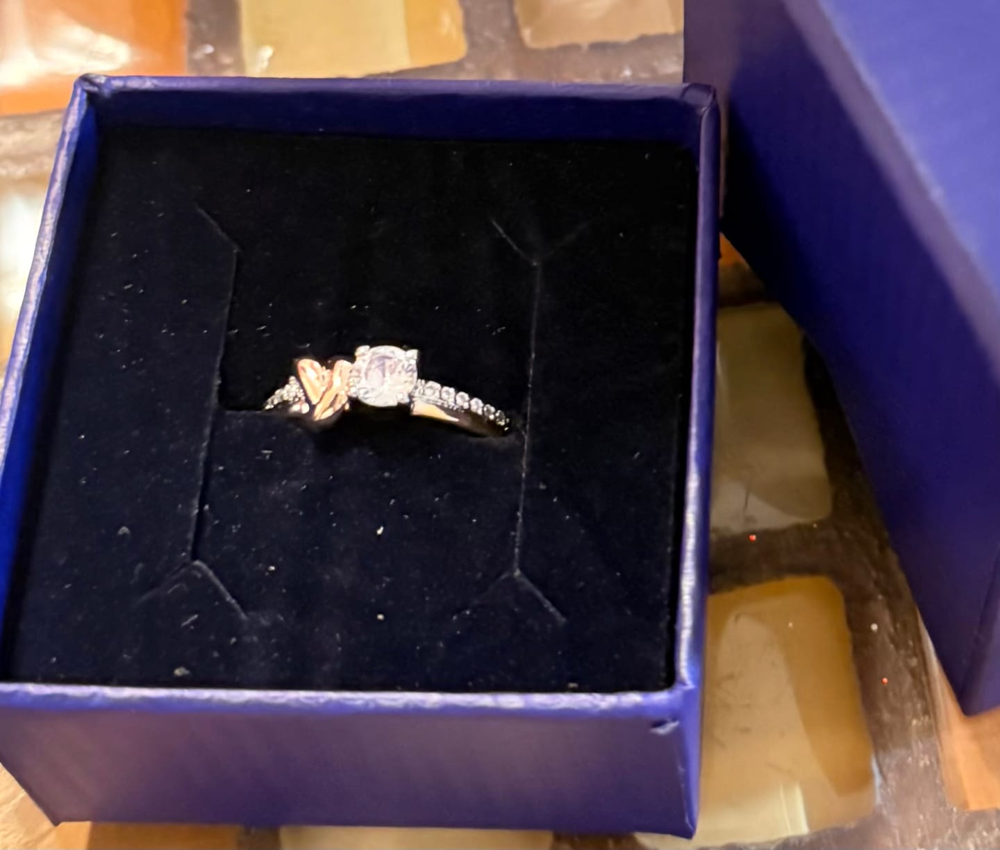 Customer photo review of ANILLO PROMESA CORAZÓN ETERNO CRISTAL SWAROVSKI + KIT DE REGALO