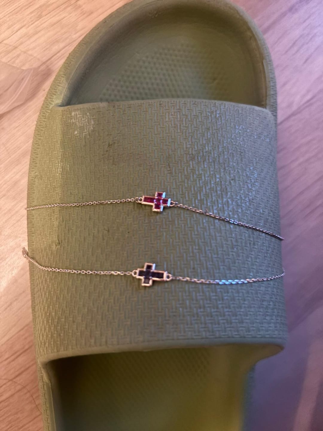 Customer photo review of Bracelet Croix Coloré Noé