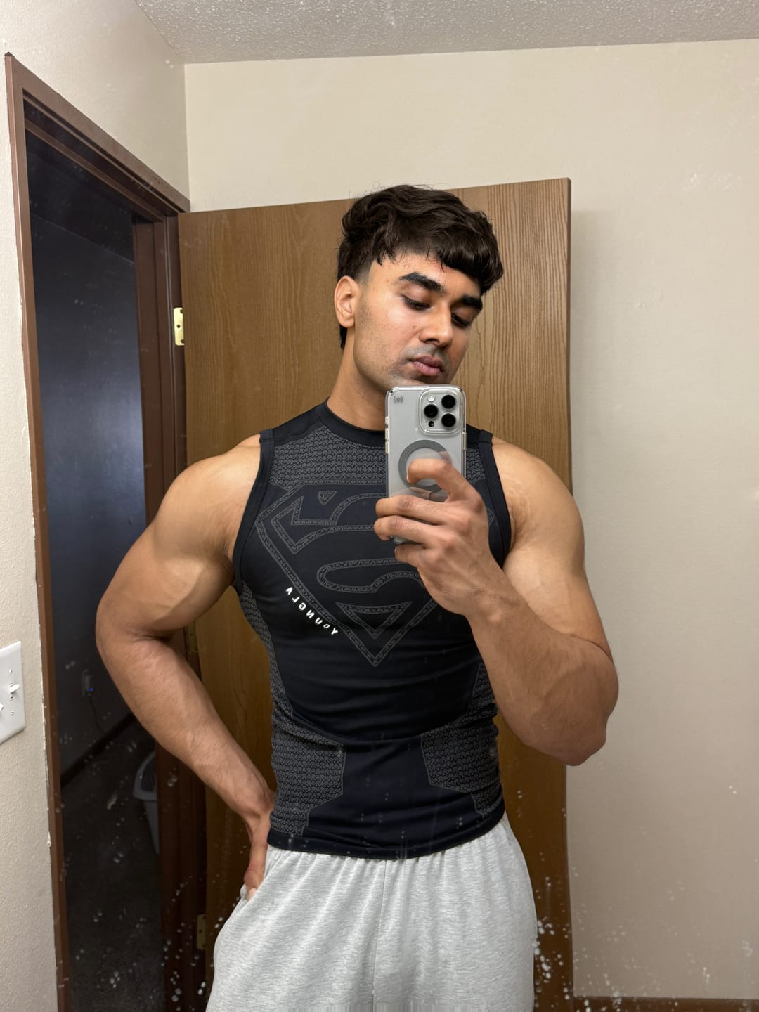 Customer photo review of 3047 - Superman Compression Tanks