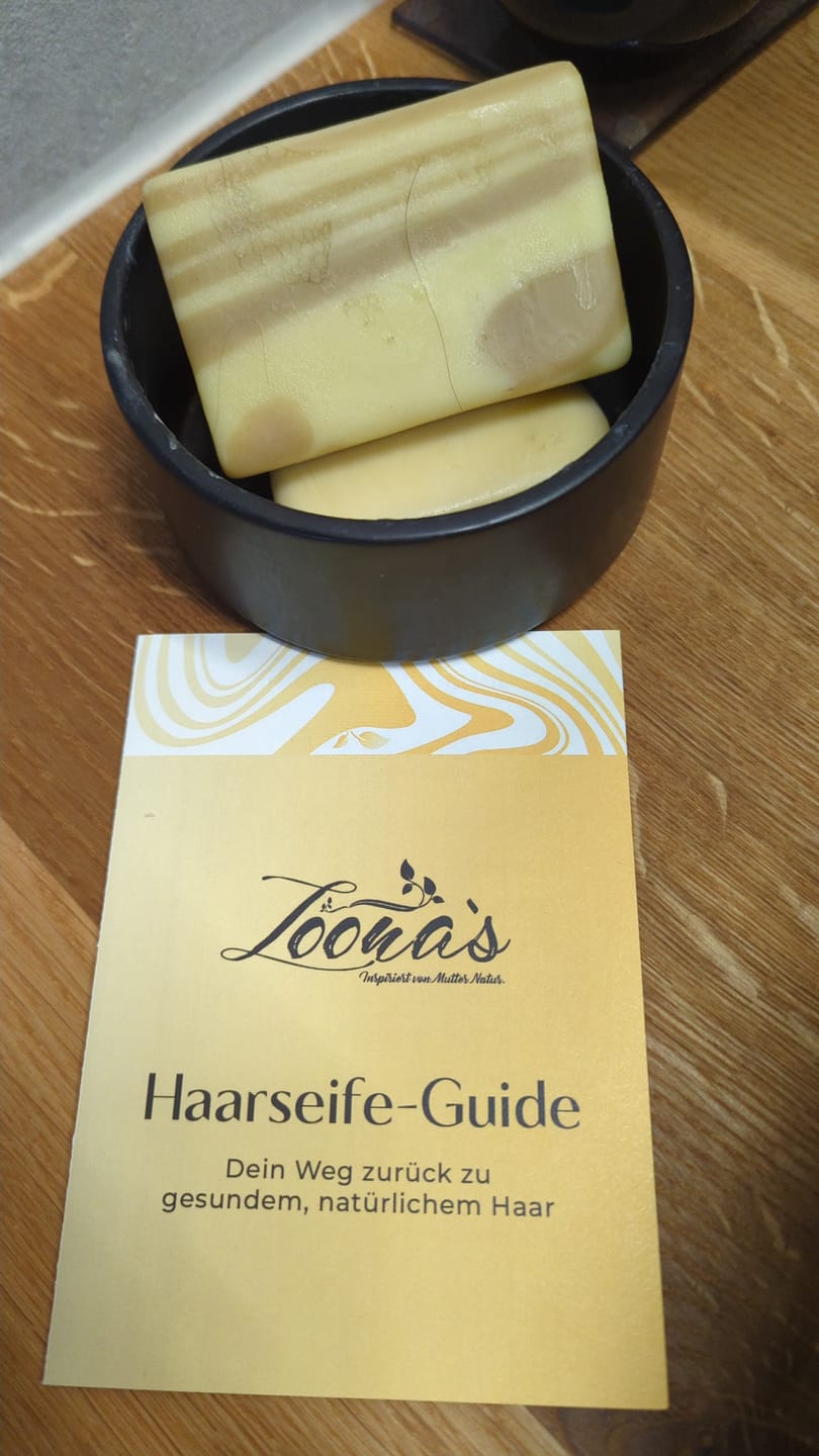Customer photo review of 15% Lavendel mit Kamille & Kaffee Haarseife (Haarwachstum & Tiefenpflege)