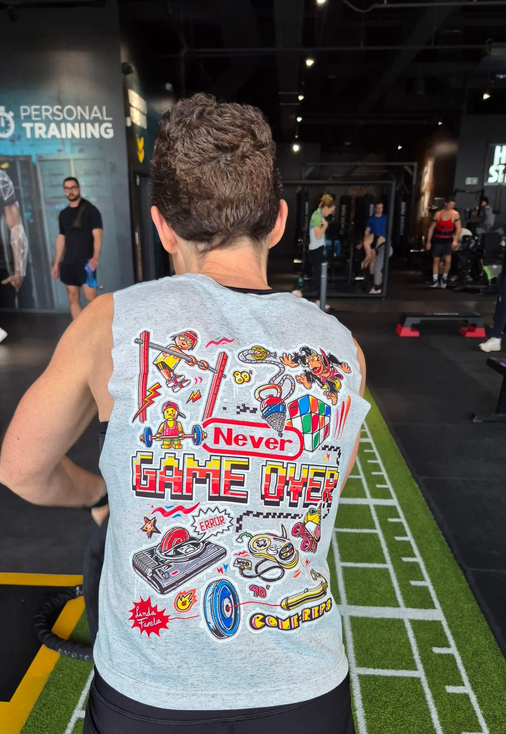 Customer photo review of NEVER GAME OVER - MUJER