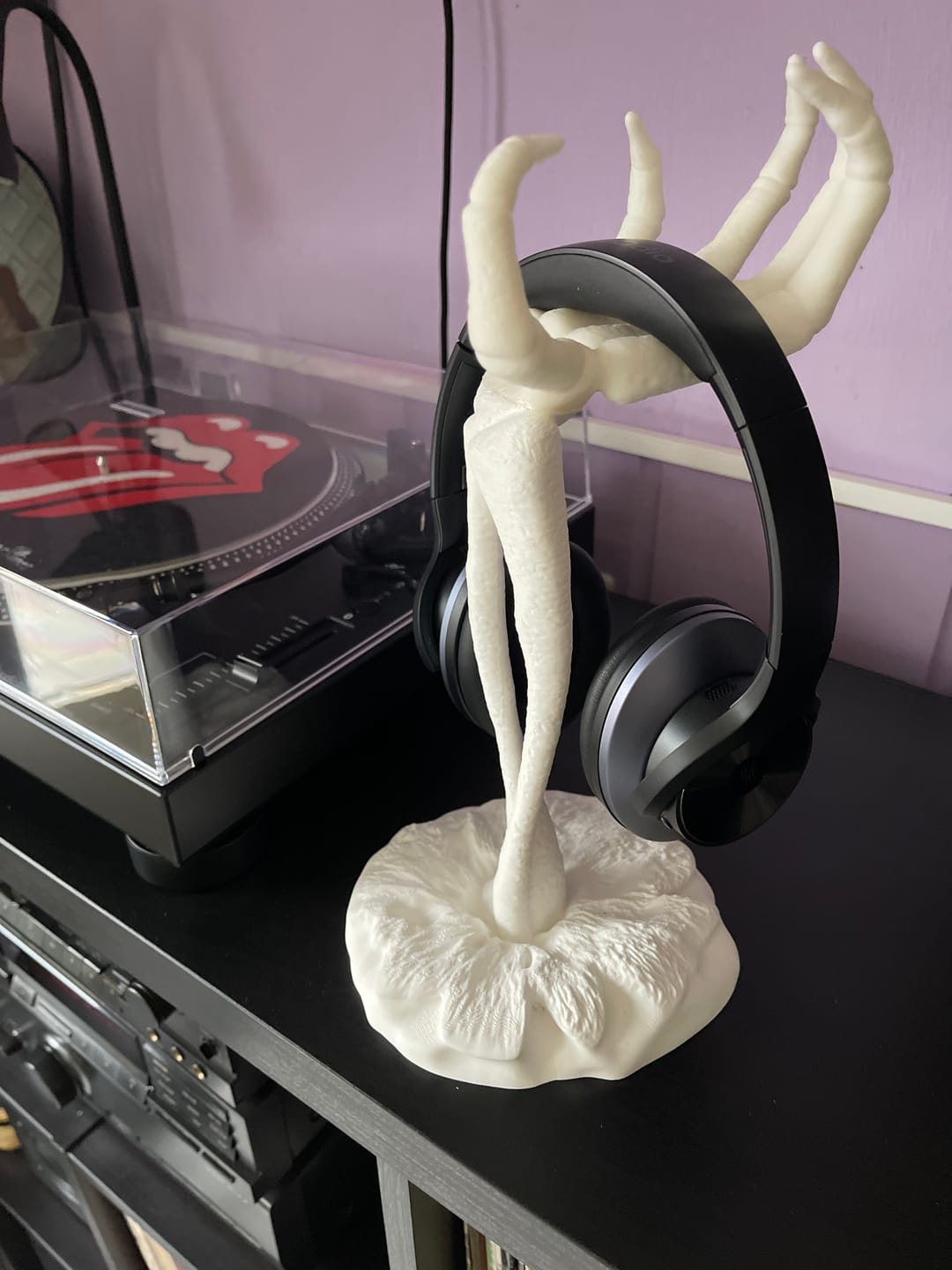 Customer photo review of Oneodio A Series - Bluetooth 5.0 Active Noise Cancelling Wireless Headphones - Built-in Microphone, Type C Charging & Carry Case - Extended 2 Year Warranty Included
