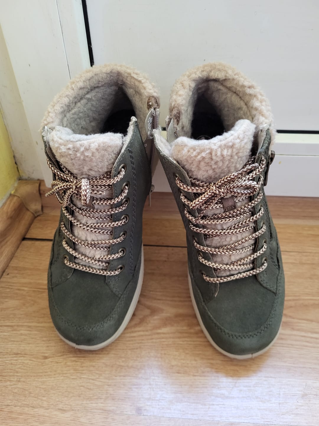 Customer photo review of Ghete Dama Piele Naturala Rieker RIEK L7701