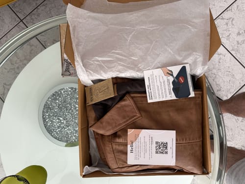 Customer photo review of Men's Yellow Wax Vintage Leather Jacket