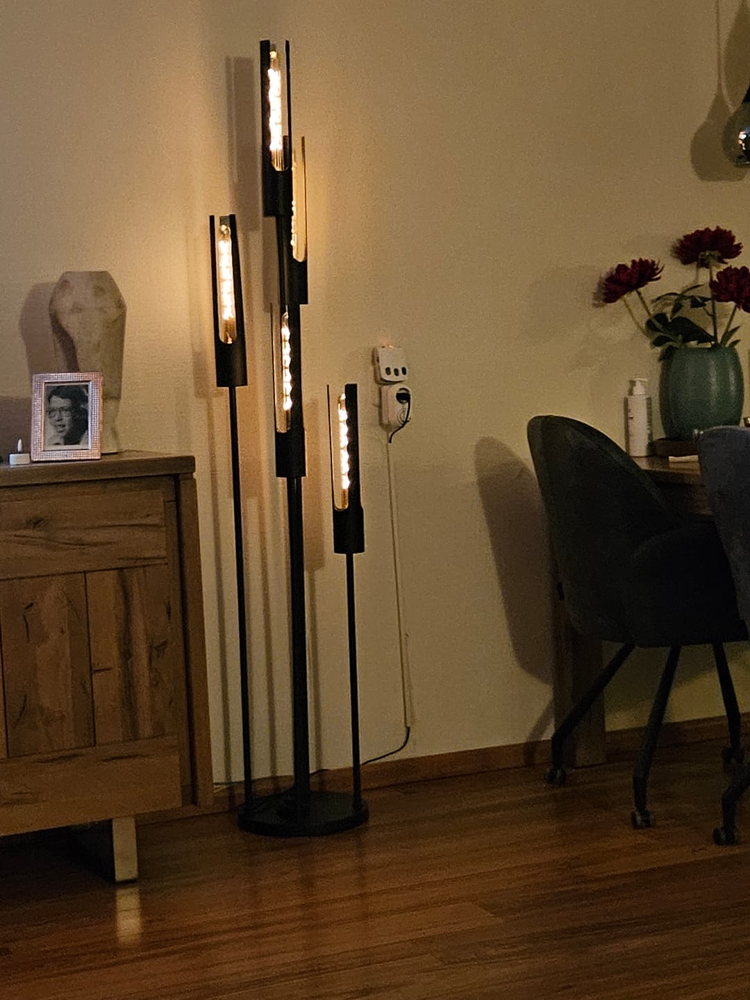 Customer photo review of Vloerlamp Lumen - 5-lichts - Zwart - Metaal - 176 cm