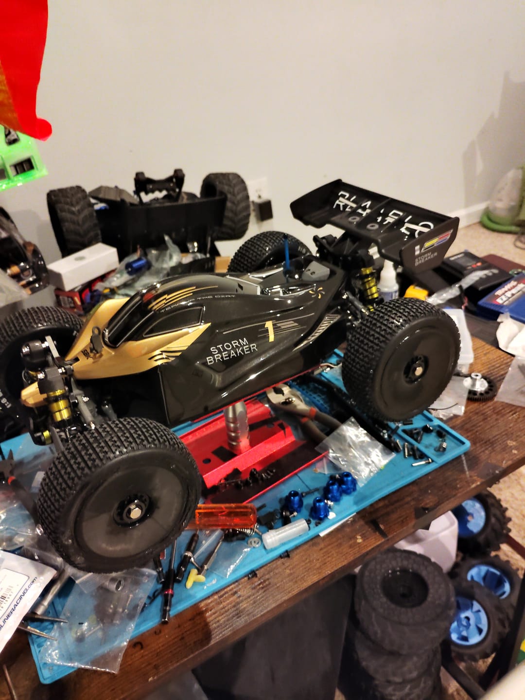 Customer photo review of Rlaarlo Storm Breaker 1/10 Carbon Fiber Brushless RTR 4WD Buggy | SBK10