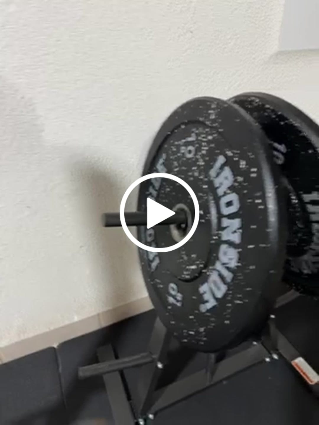 Customer video review of Disco Olímpico Bumper Hi-Temp IRONSIDE (10 a 45 LB)