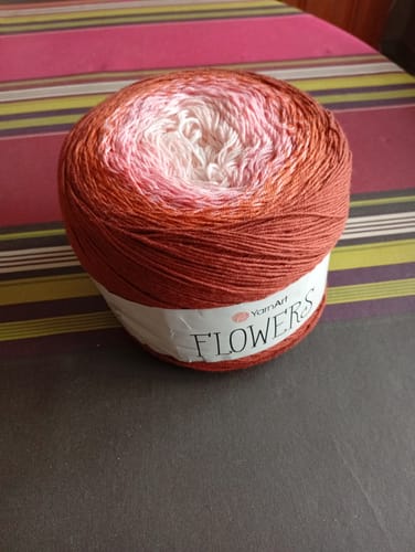 Customer photo review of YarnArt Flowers