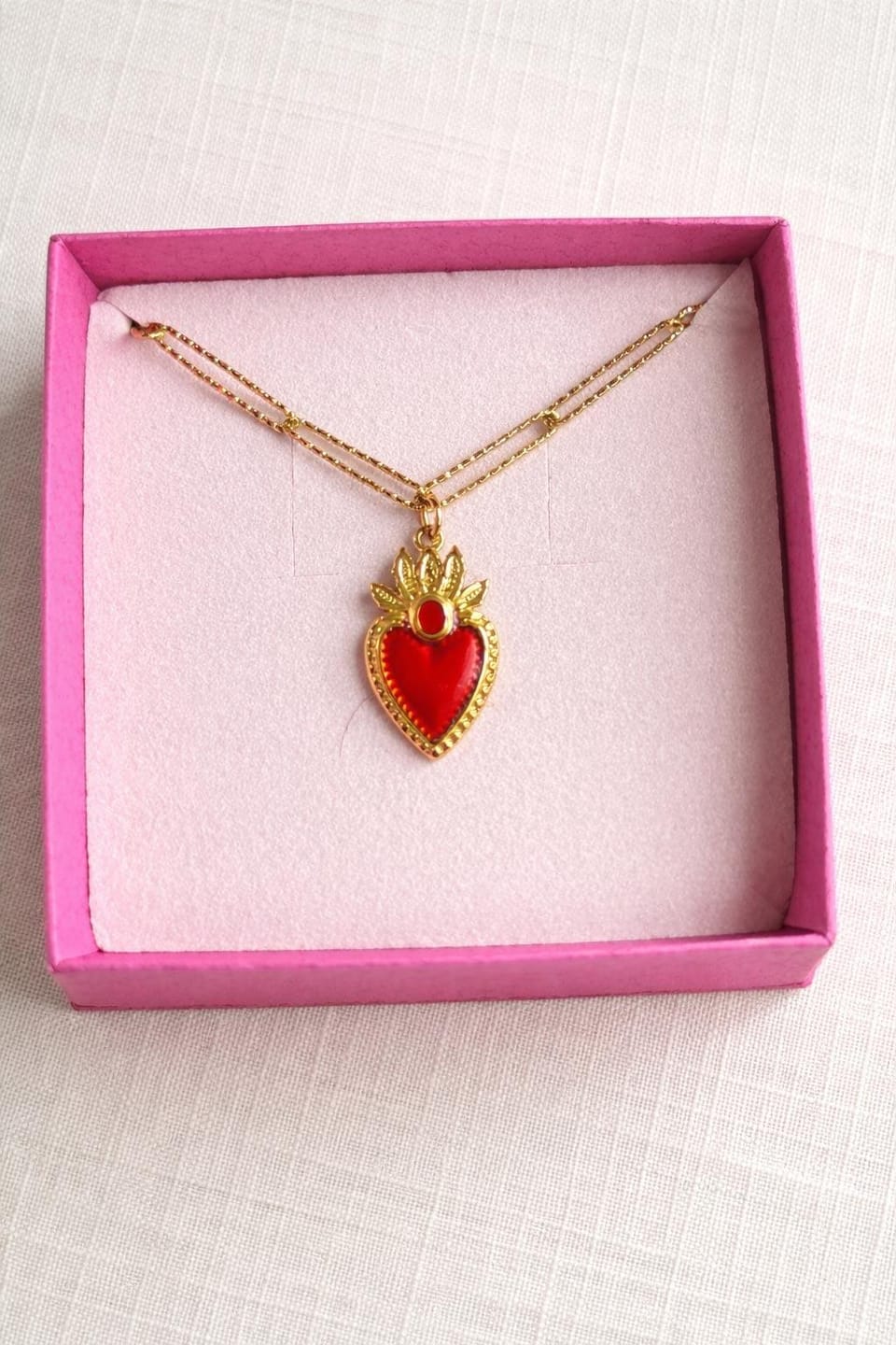 Customer photo review of Collier Chrétien Amour du Christ - Acier