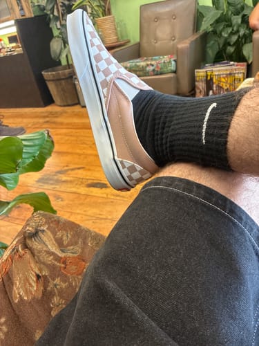 Customer photo review of Vans Classic Slip-On Checkerboard - Warm Taupe Brown