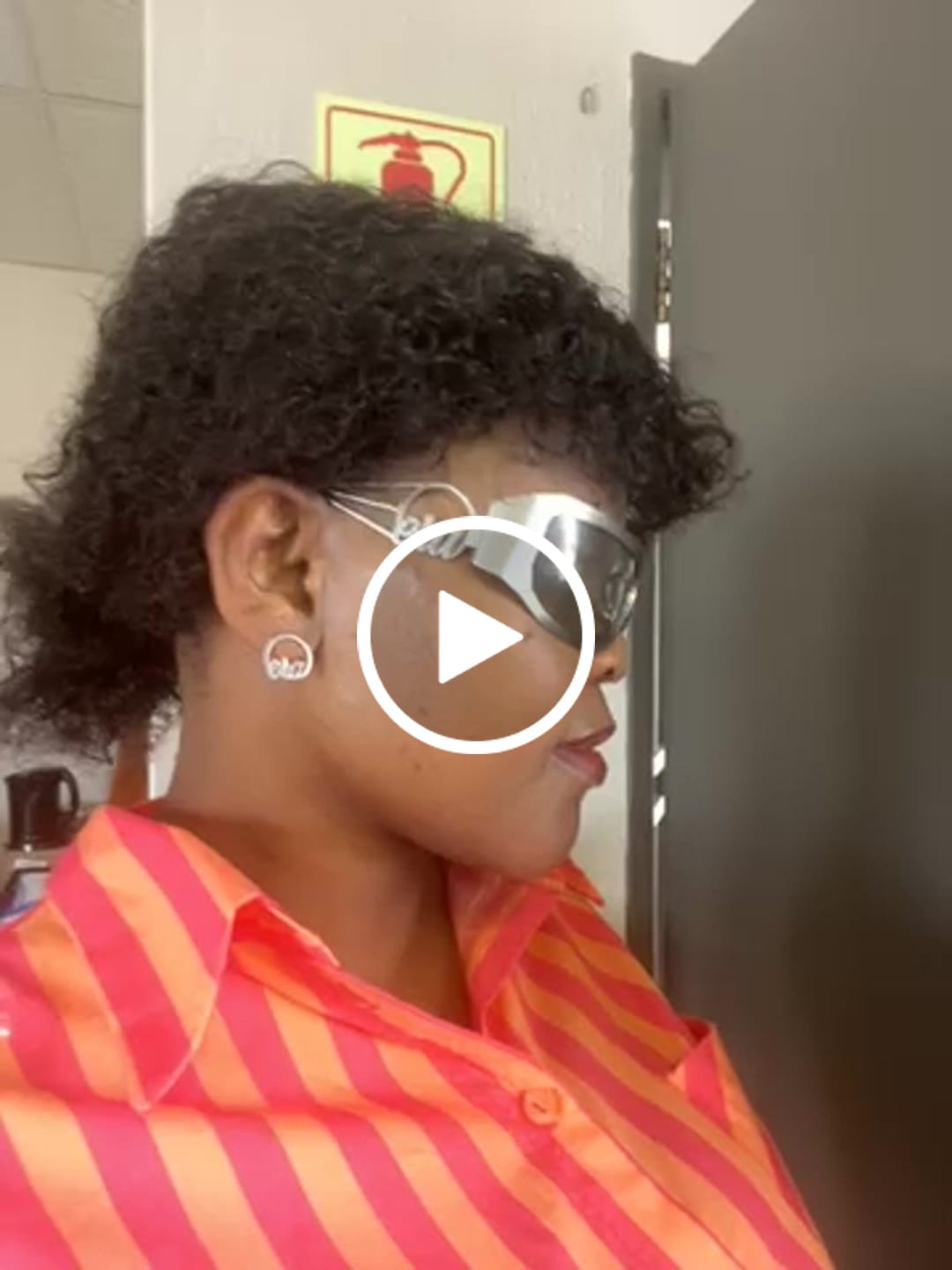 Customer video review of Era Million Sunglasses - Silver