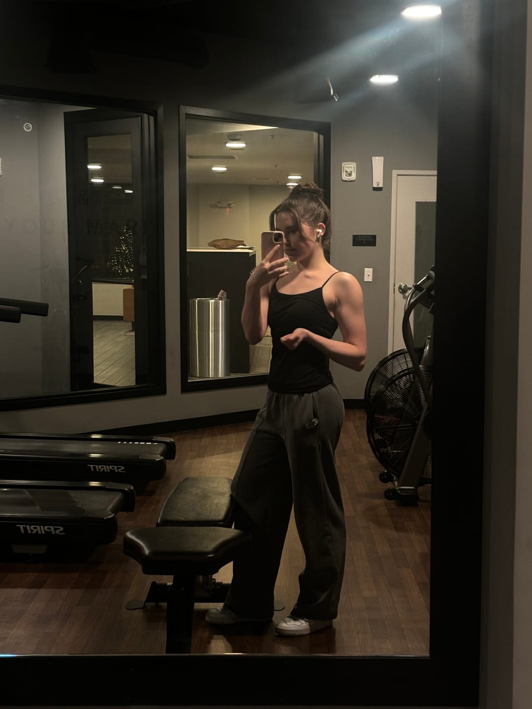 Customer photo review of 2061 - Threadmark Sweats