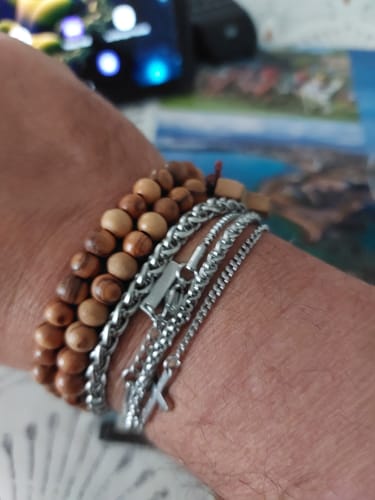 Customer photo review of WIRE BRACELET | Silver