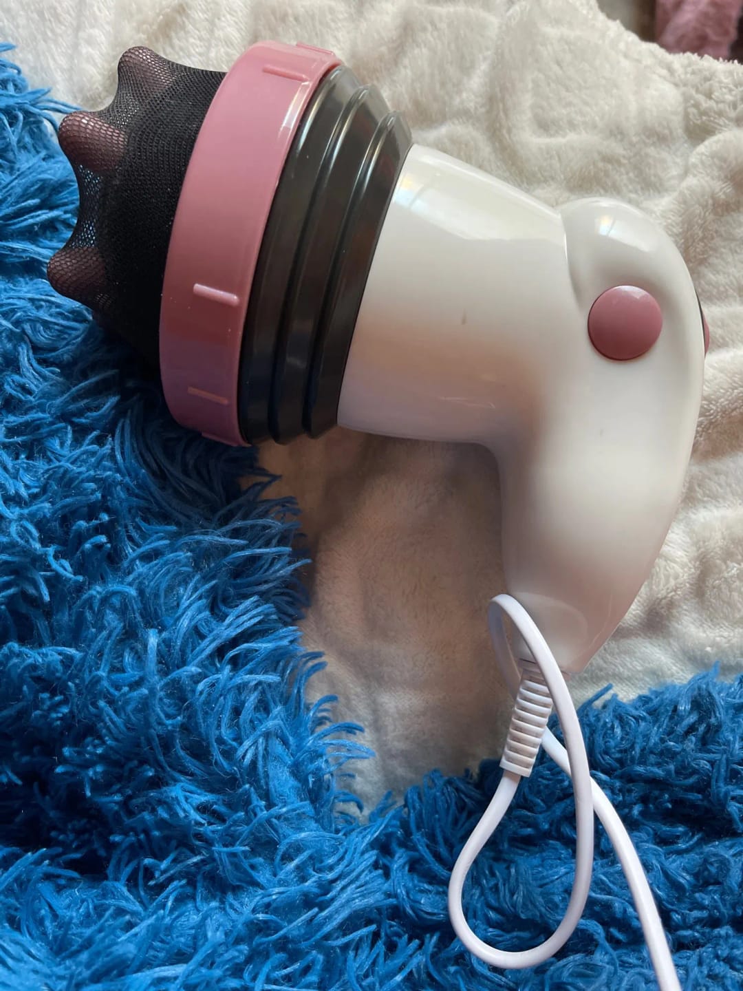 Customer photo review of Masajeador anticelulítico Cellu Clear Pro