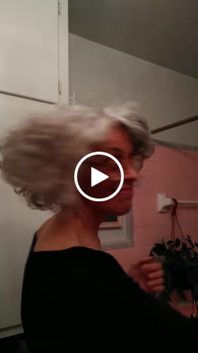 Customer video review of Premium Messy Bun