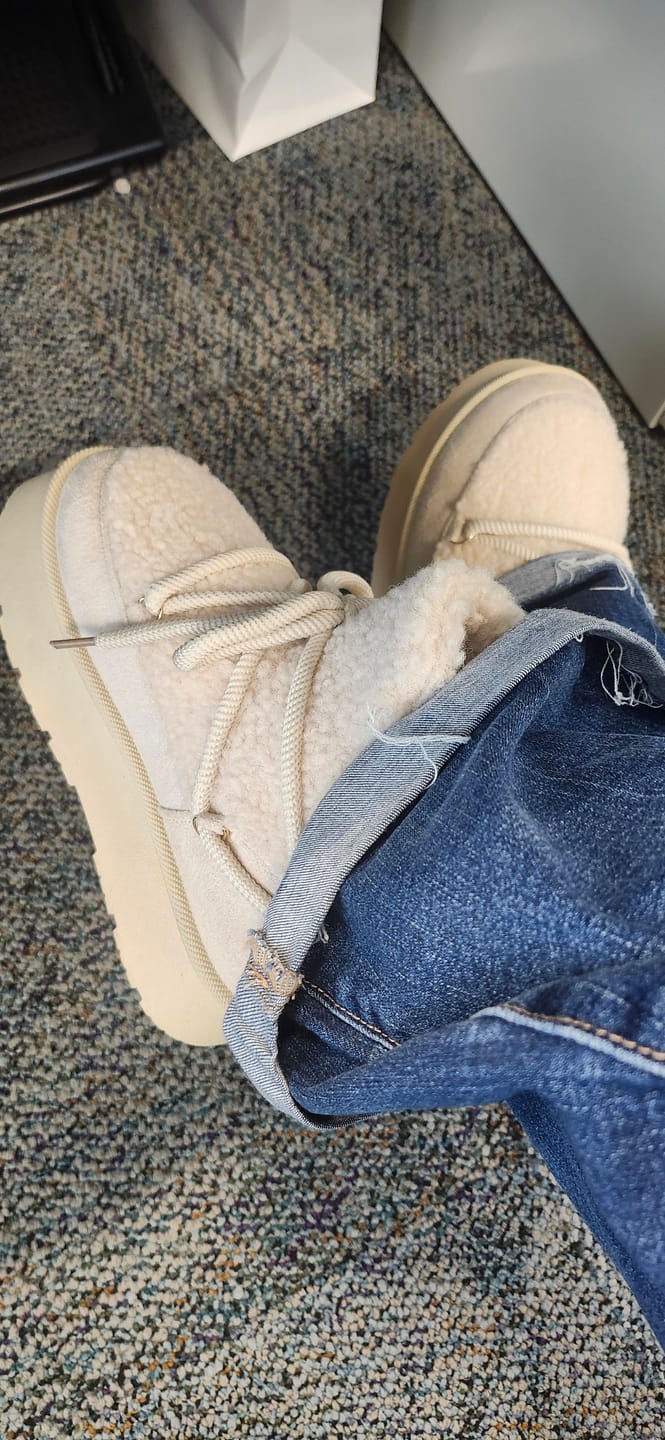 Customer photo review of Nordic Polar Rise Ankle Boots