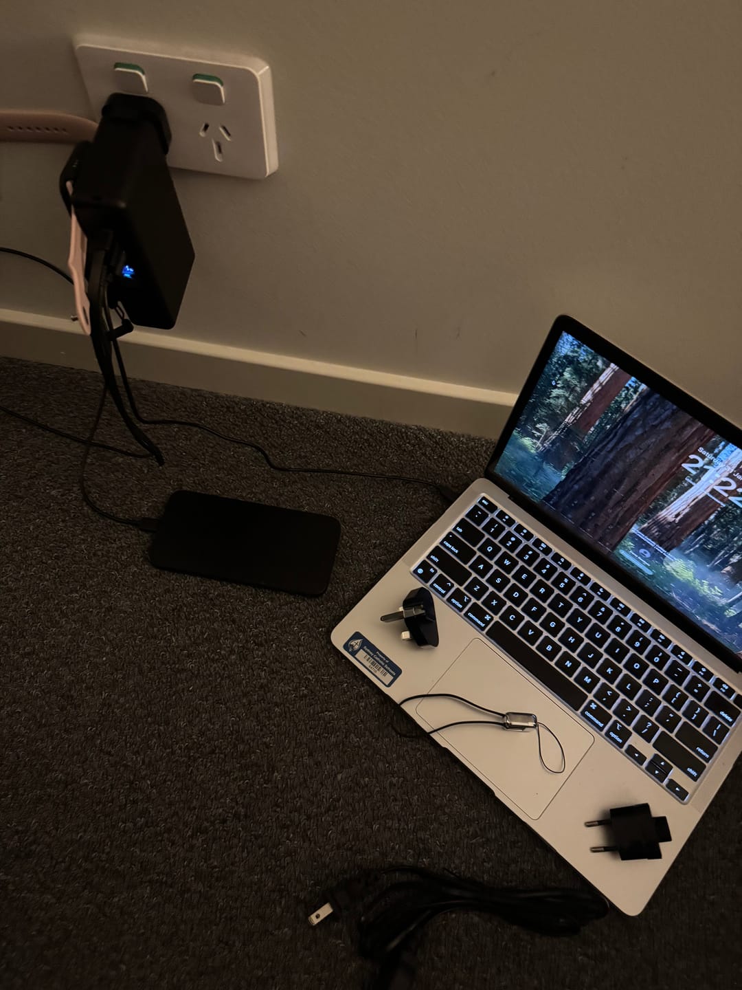 Customer photo review of PowerPack ampere'SI Next Generation 8 - Travel Power Bank 20,000mAh
