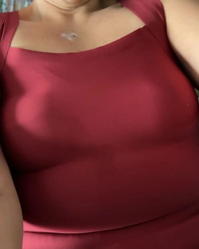 Customer photo review of U Neck Shapewear Built-in Bra Tank