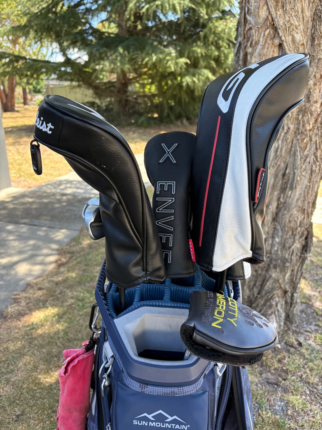 Customer photo review of Envee Hybrid Cover - Black