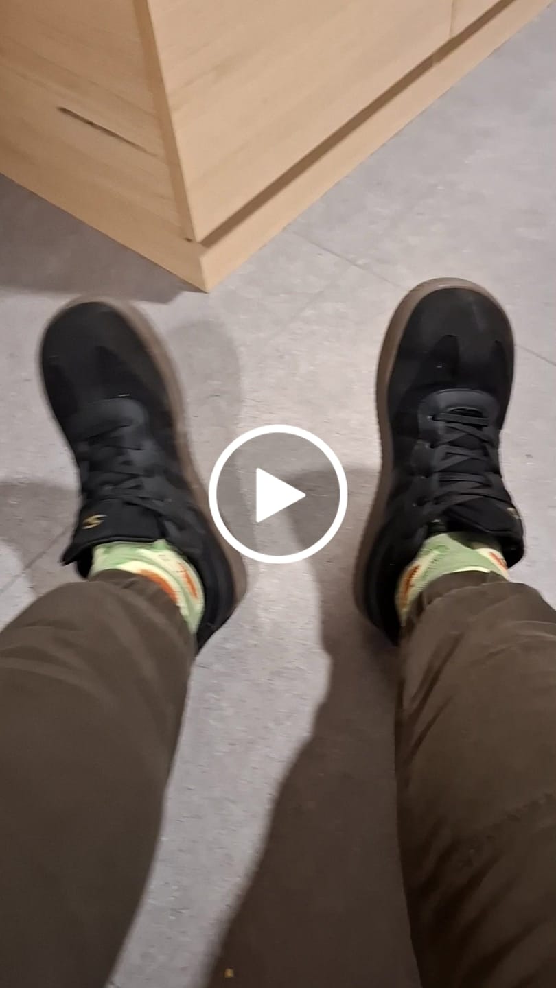 Customer video review of Lily - Zapatos De Punta Ancha