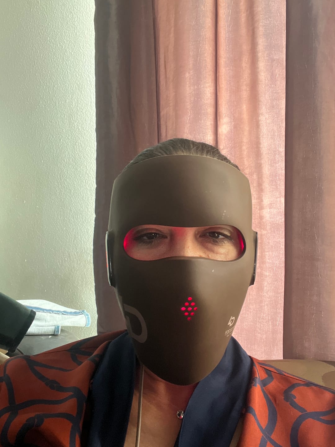 Customer photo review of JOVS 4D Laser Light Therapy Mask