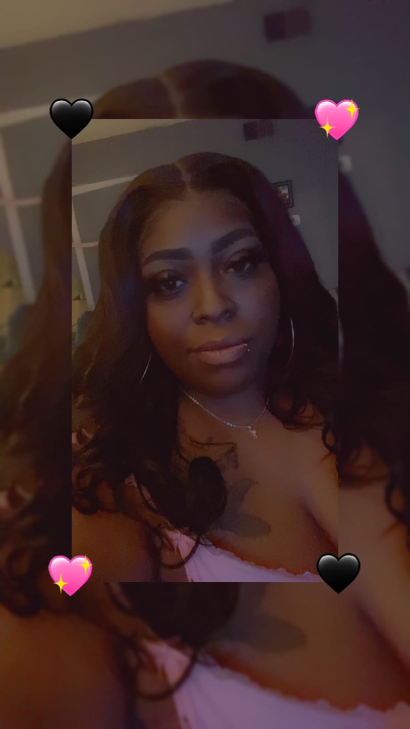Customer photo review of Wavymy Layered Cut Loose Wave Pre-bleached Wear Go Glueless 7x5 Lace Closure Wigs 180% Density