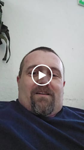 Customer video review of Spearmint Nicotine Pouches