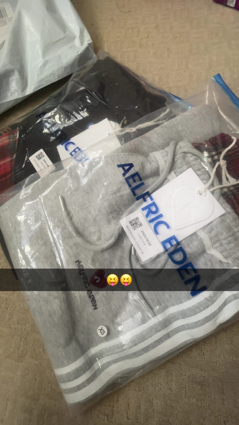 Customer photo review of Aelfric Eden Double Waist Baggy Sweatpants