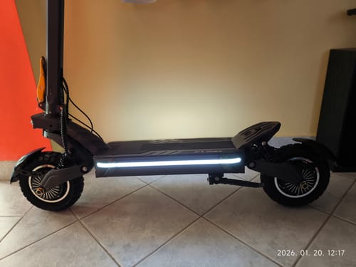 Customer photo review of Ausom F1 Max Electric Scooter