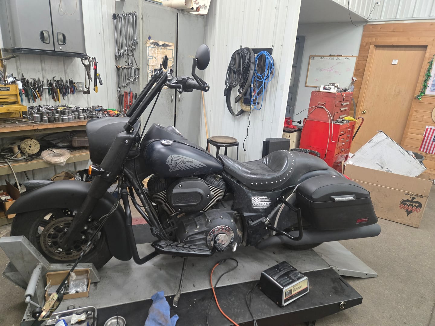 Customer photo review of 44L - Lamellar Stallion Extra Large Indian Chief Darkhorse Leather Covered Motorcycle Hard Saddlebags