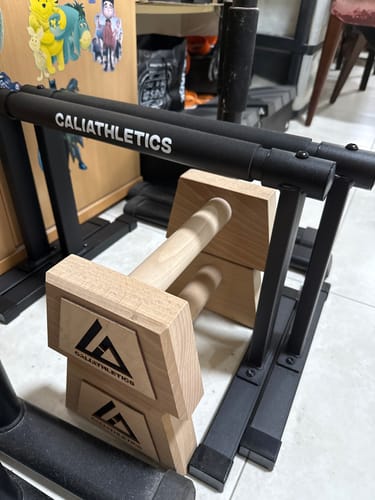 Customer photo review of High Metal Parallettes