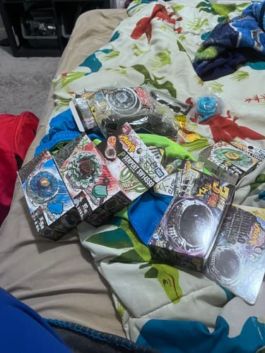 Customer photo review of Takara Tomy Beyblade Mystery Box (Metal Fusion / Fury / Masters) - 7 BEYBLADES + 2 ACCESSORIES!