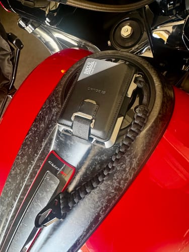 Customer photo review of M1 MAVERICK™ BIFOLD WALLET - 4 POCKET BIFOLD LEATHER