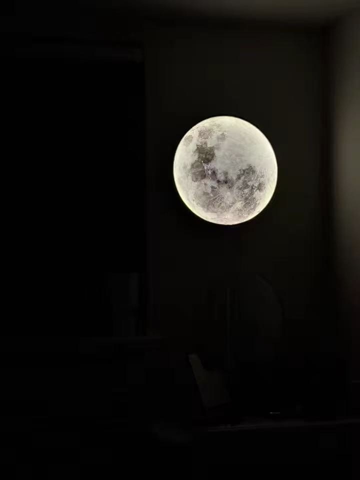 Customer photo review of WOMO Mond/Erde Runde Wandleuchte-WM6102