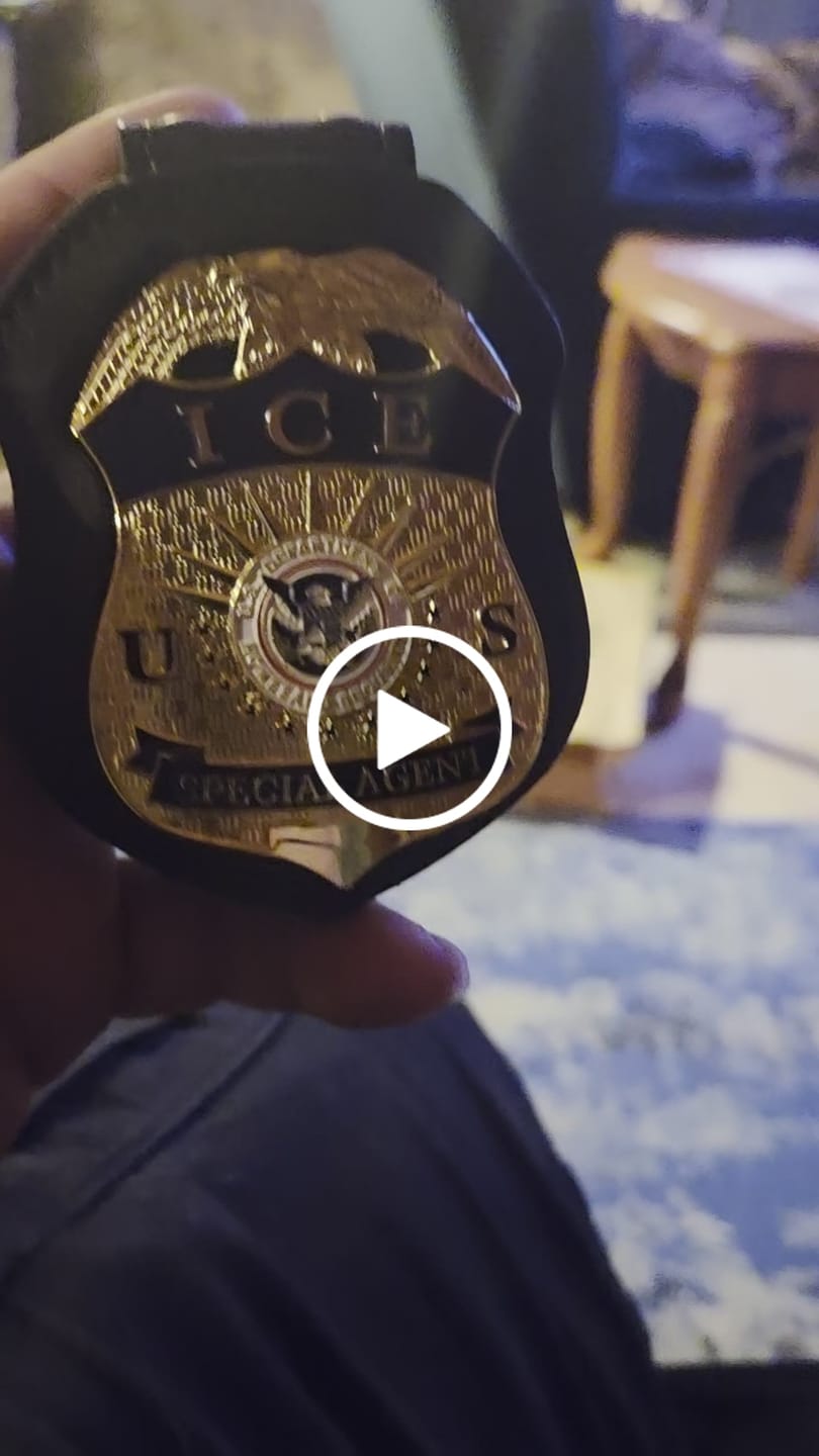 Customer video review of U.S Ice Special Agent BADGE Replica Movie Props