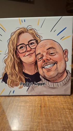 Customer photo review of Jouw Foto in Karikatuur Stijl - Gepersonaliseerde Tegel