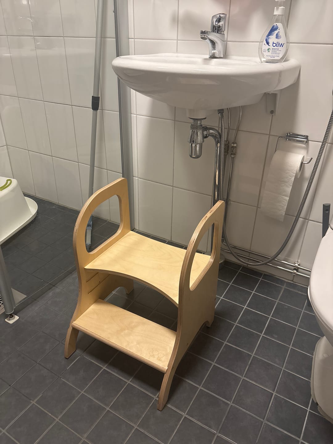 Customer photo review of MIIMO® • Adjustable height step stool • Montessori inspired