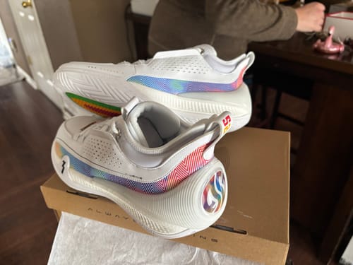 Customer photo review of Zen VII: White/Blue