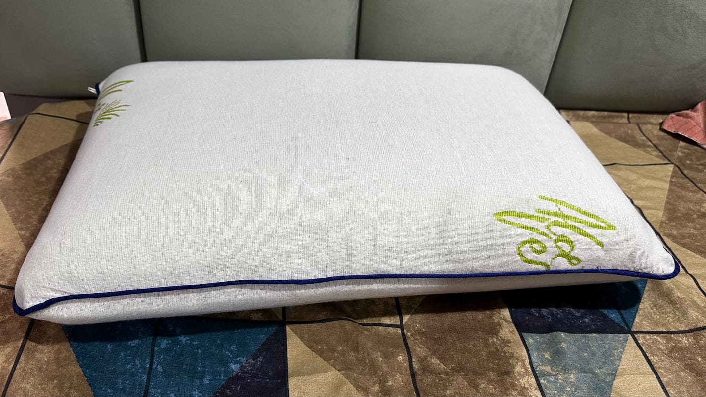 Customer photo review of Flo Adjustable Pillow (Memory Foam)