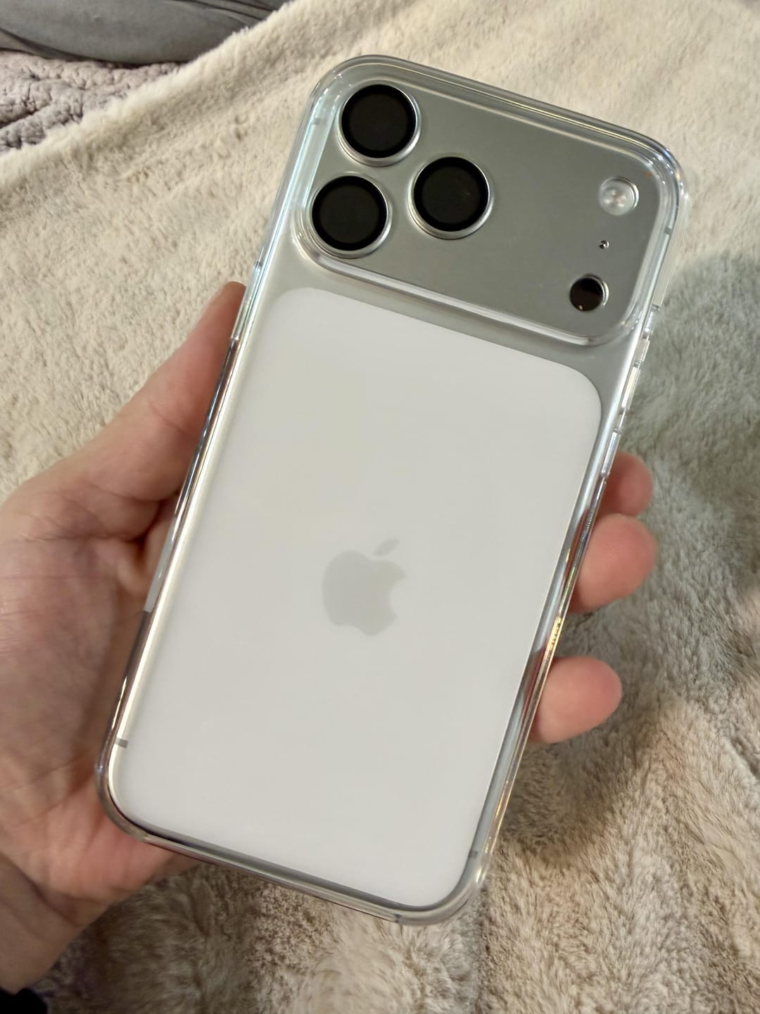 Customer photo review of MagSafe Crystal Clear iPhone Case for iPhone 17 Series