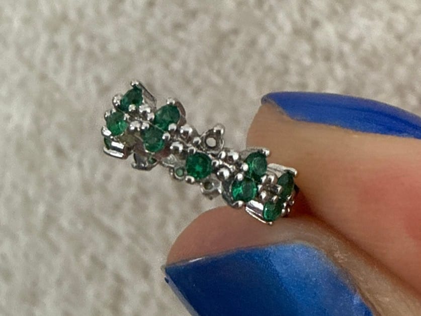 Customer photo review of Rebecca Green Silver Ear Cuff