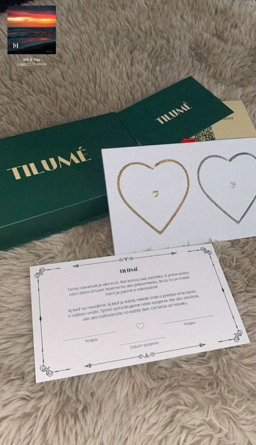Customer photo review of Tilumé. Sada permanentých náramkov