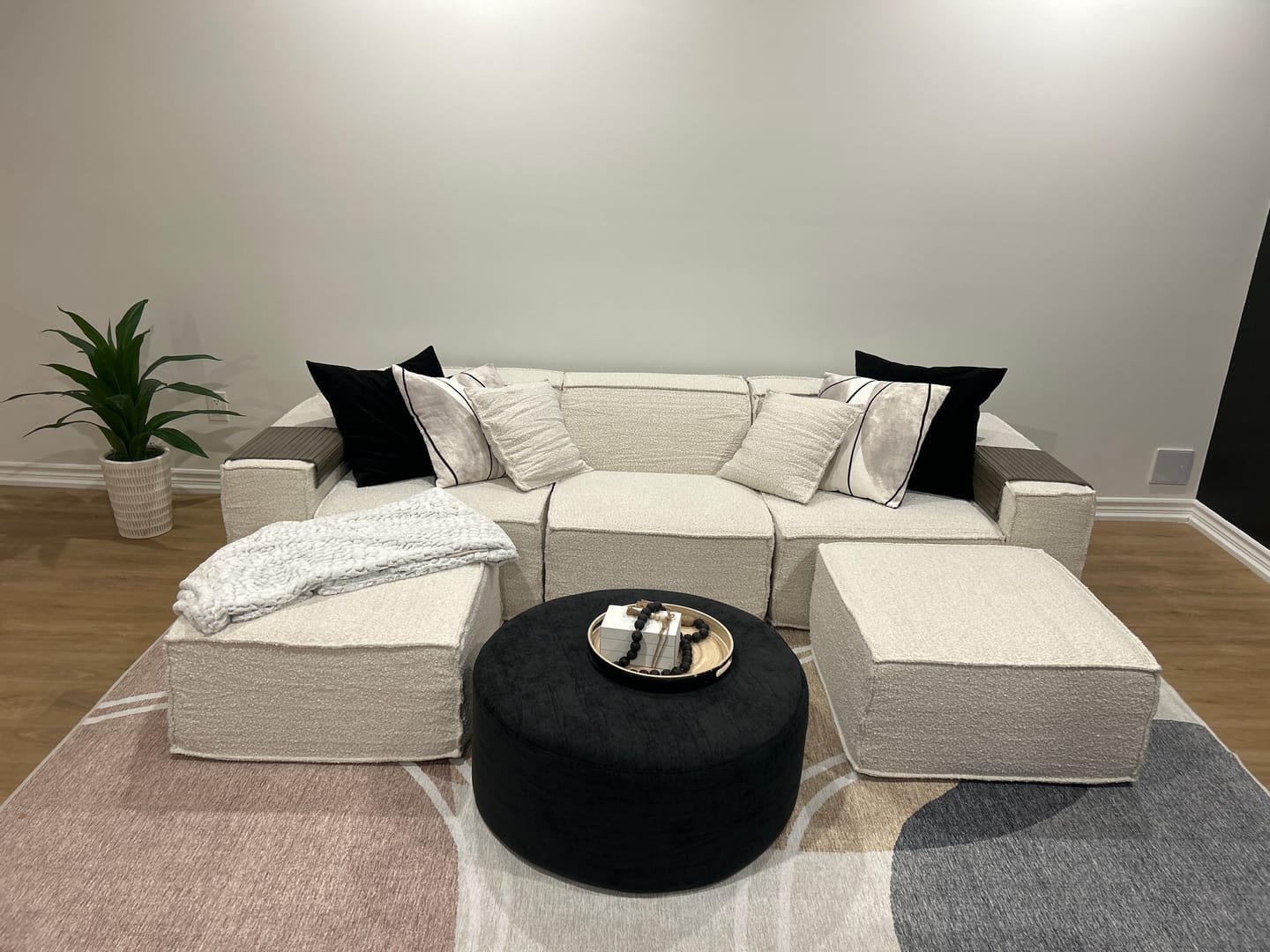 Customer photo review of M1 Tray Table