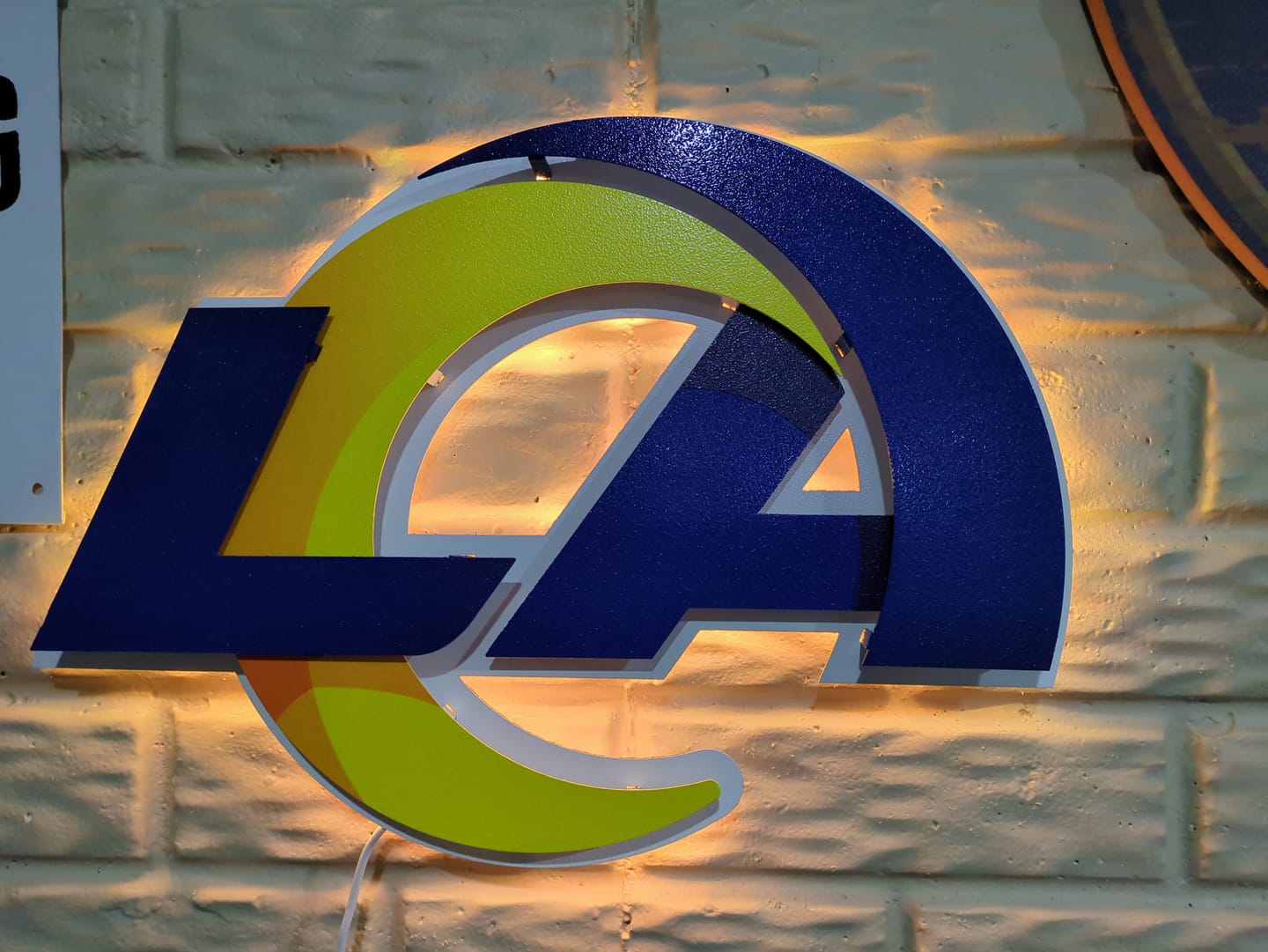Customer photo review of Los Angeles Rams "LA" Logo 3D Vintage Metal Wall Art