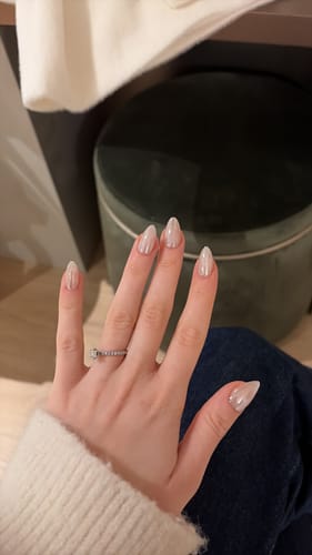 Customer photo review of Shimmer Petal - Short Almond - 30 Adet Takma Tırnak