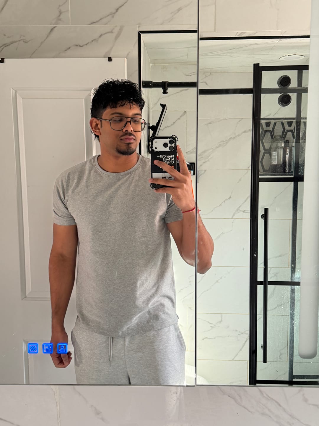 Customer photo review of 4148 - Elevated Essentials - Fitted Tee