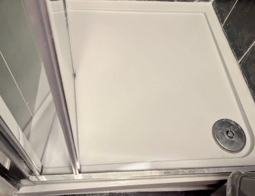 Customer photo review of Nuie 800 x 800mm Square Easy Plumb Stone Shower Tray - White