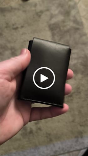 Customer video review of Slimmad plånbok i äkta läder